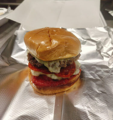 Come visit  and enjoy amazing food at Redd's Pastapizzaria