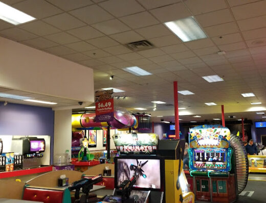 Come visit  and enjoy amazing food at Chuck E. Cheese