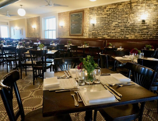 Come visit  and enjoy amazing food at Le Reve Pâtisserie & Café