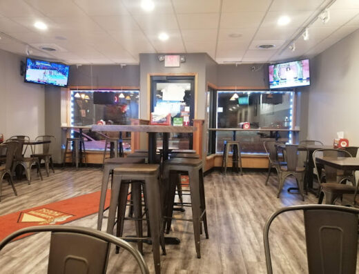 Come visit  and enjoy amazing food at Shawarma House