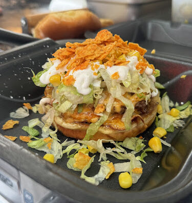 Come visit  and enjoy amazing food at Munch Mobile