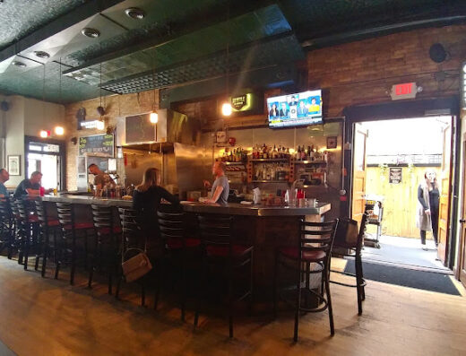 Come visit  and enjoy amazing food at Camino