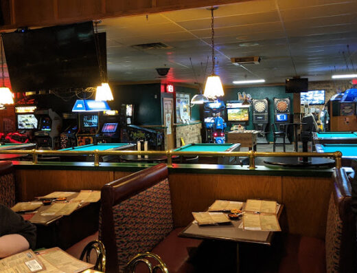 Come visit  and enjoy amazing food at Romine's High Pockets