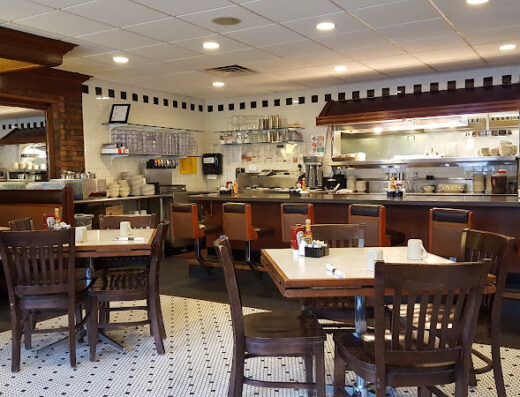 Come visit  and enjoy amazing food at Ma Fischer's