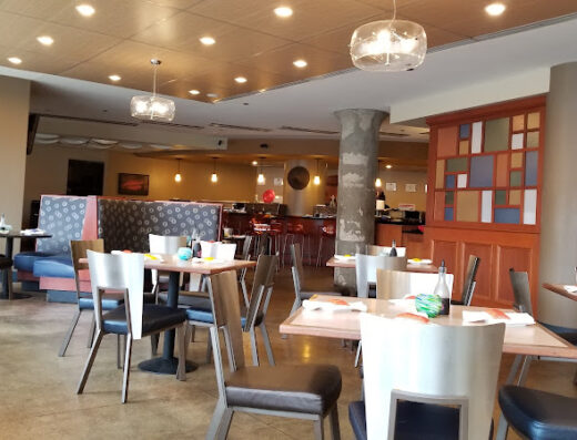 Come visit  and enjoy amazing food at Screaming Tuna Milwaukee