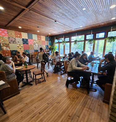 Come visit  and enjoy amazing food at Seven Swans Crêperie | MKE Riverwest