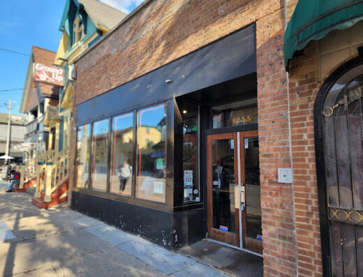 Come visit  and enjoy amazing food at Twisted Plants