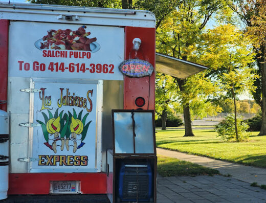 Come visit  and enjoy amazing food at Los Jalisienses Express
