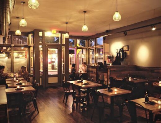 Come visit  and enjoy amazing food at Hungry Sumo