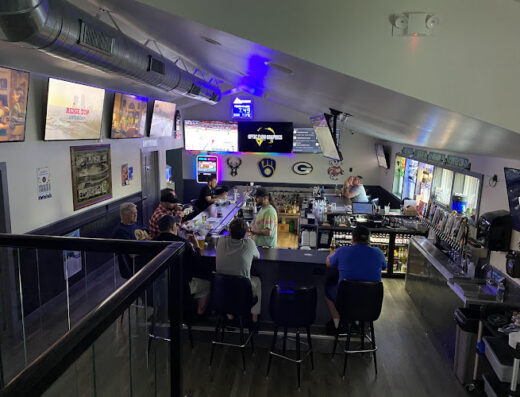 Come visit  and enjoy amazing food at Fourth-N-Long