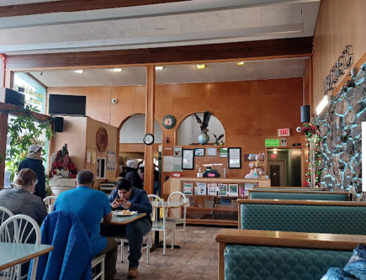 Come visit  and enjoy amazing food at Restaurante el Local