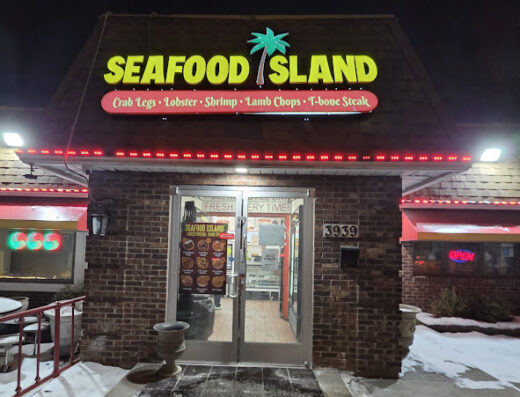 Come visit  and enjoy amazing food at Seafood Island