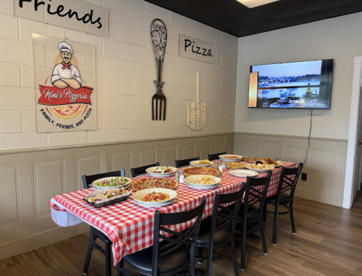 Come visit  and enjoy amazing food at NiNi's Pizzeria