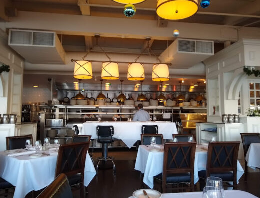 Come visit  and enjoy amazing food at Harbor House