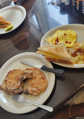 Come visit  and enjoy amazing food at Landmark by the Lake