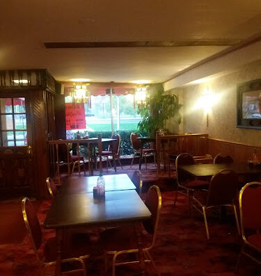 Come visit  and enjoy amazing food at 唐人街 Chinatown Restaurant