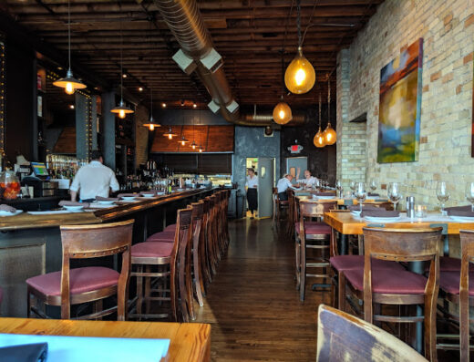 Come visit  and enjoy amazing food at Onesto